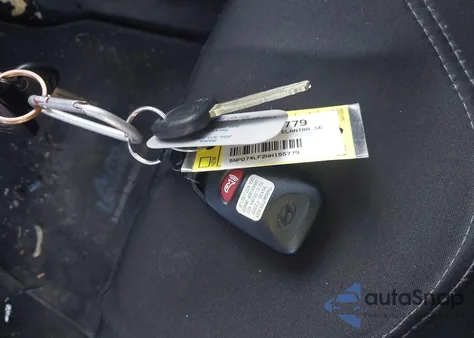 2017 Hyundai Elantra Se z USA, uszkodzony, nr VIN 5NPD74LF2HH155779